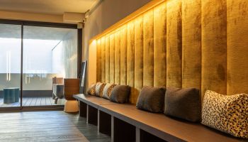 Lounge 13